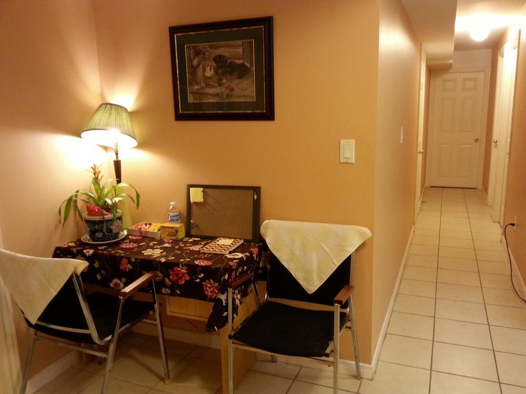 Maria'S Homestay Thornhill Exterior photo